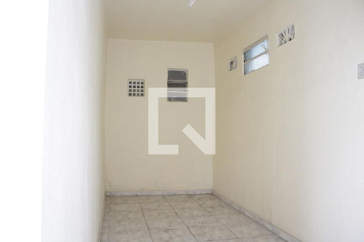 Casa, 1 quarto, 300 m² - Foto 24