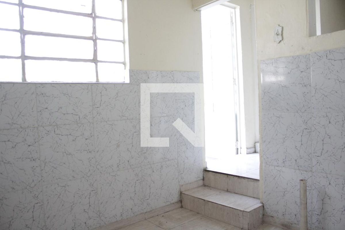Casa, 1 quarto, 300 m² - Foto 12