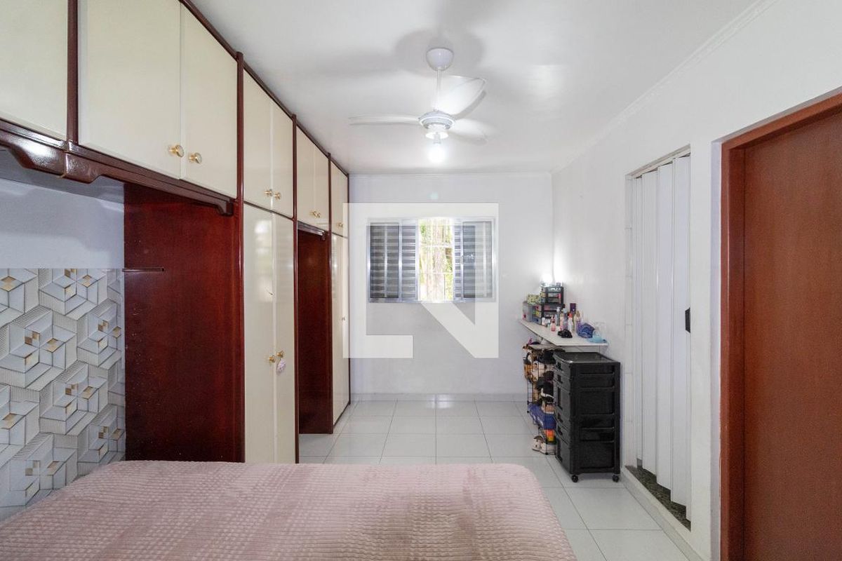 Casa, 2 quartos, 200 m² - Foto 34