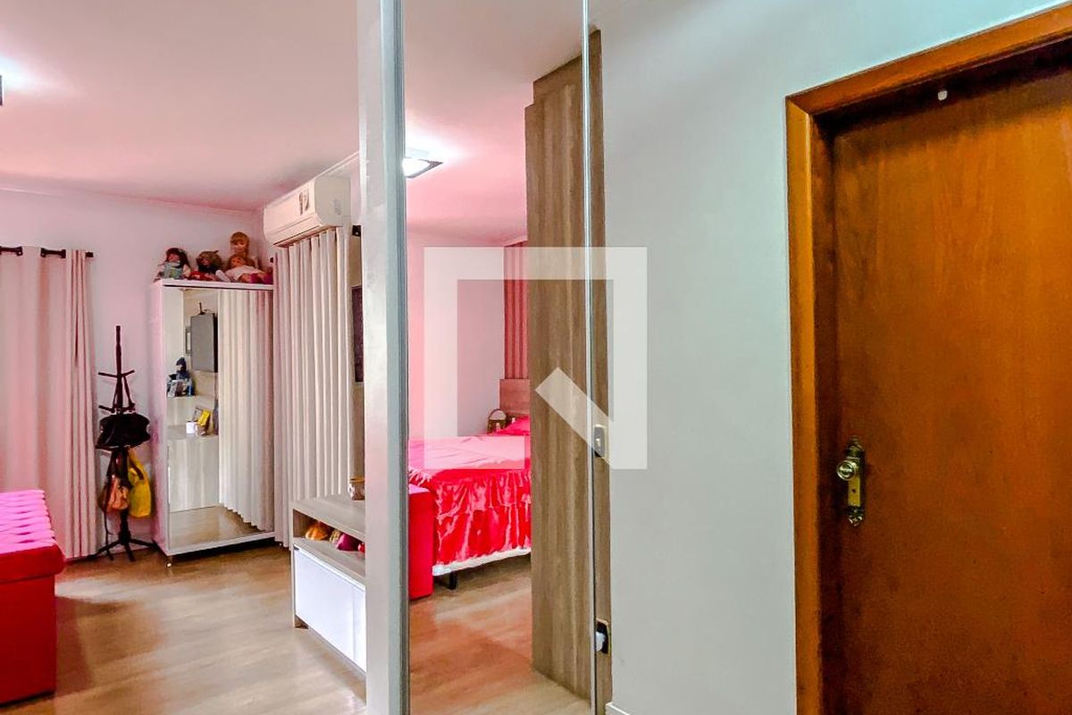 Casa, 4 quartos, 267 m² - Foto 40