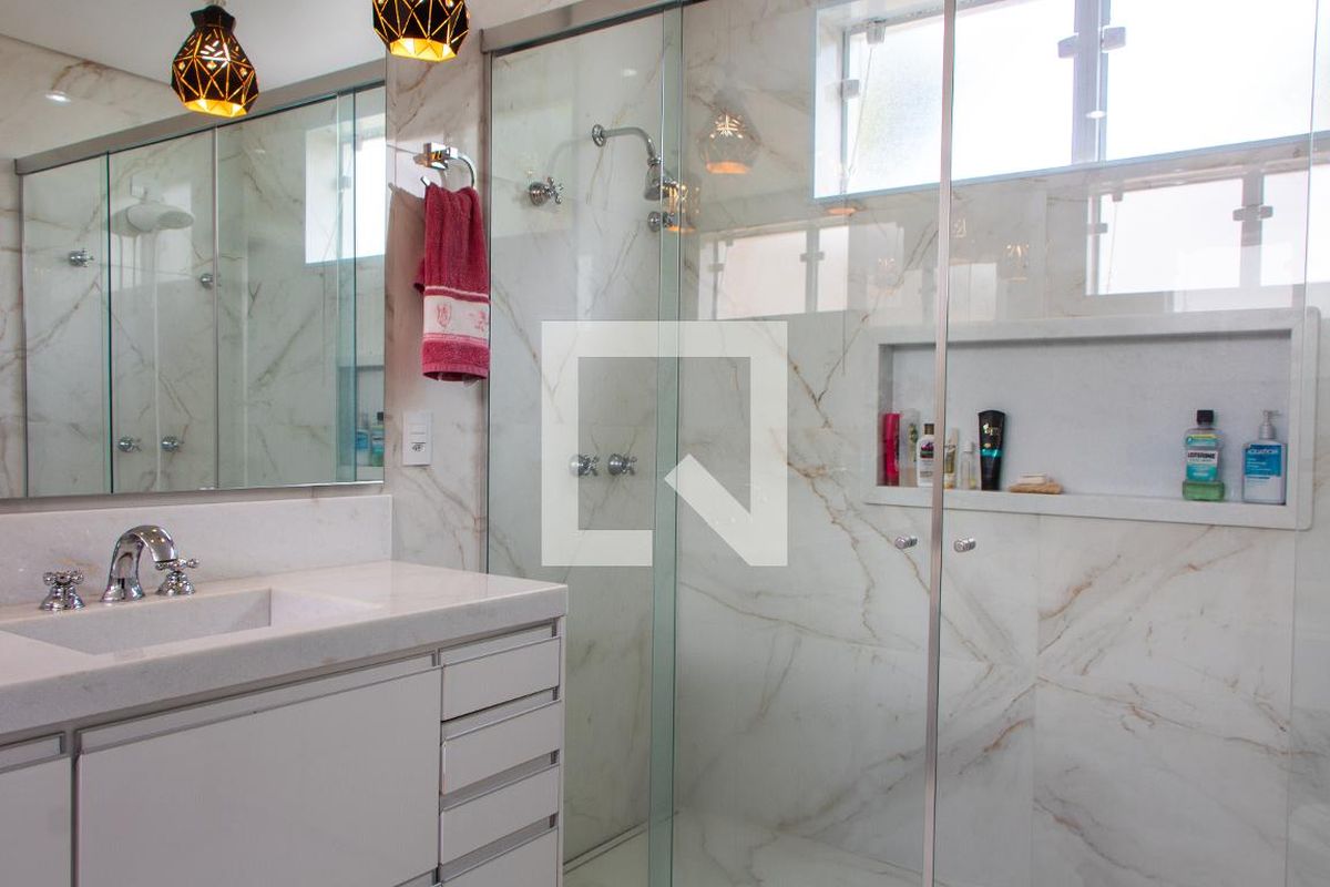Casa à Venda - Centro, 4 Quartos,  422 m2 em , Campinas - sp | SoloBR