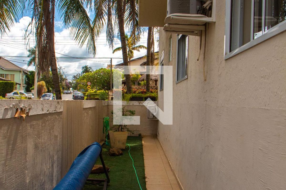 Casa à Venda - Centro, 4 Quartos,  422 m2 em , Campinas - sp | SoloBR
