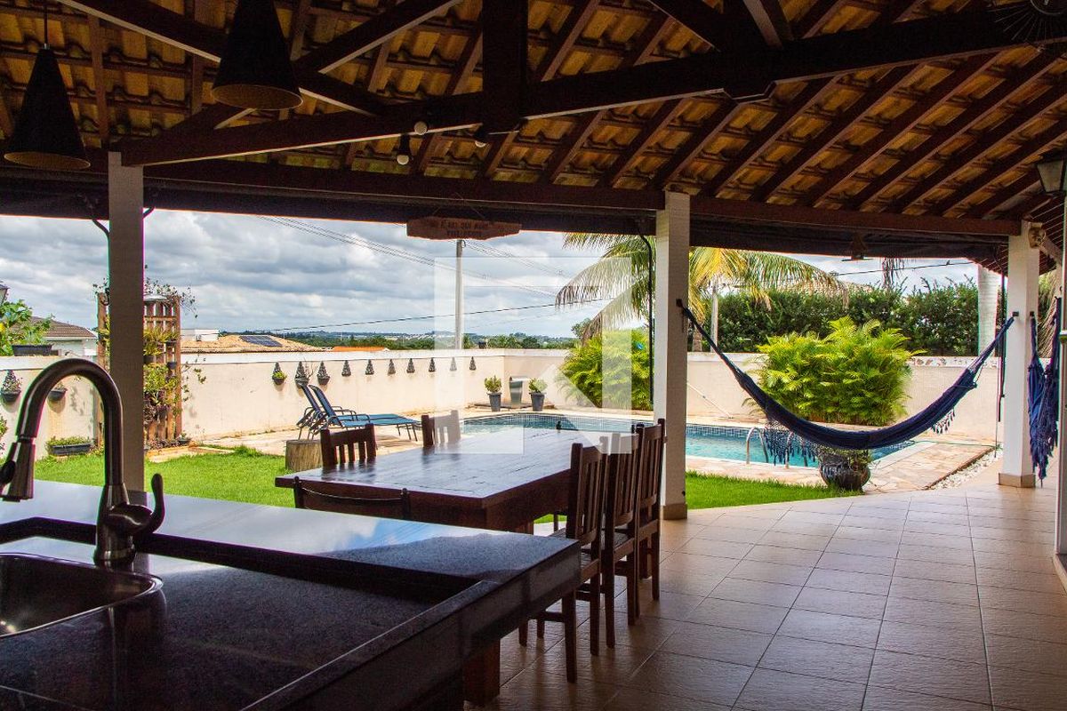 Casa à Venda - Centro, 4 Quartos,  422 m2 em , Campinas - sp | SoloBR