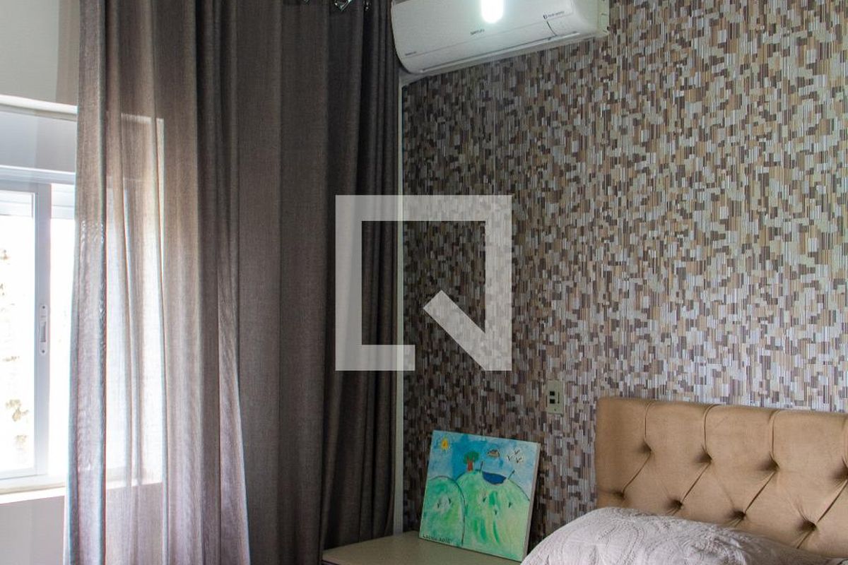 Casa à Venda - Centro, 4 Quartos,  422 m2 em , Campinas - sp | SoloBR