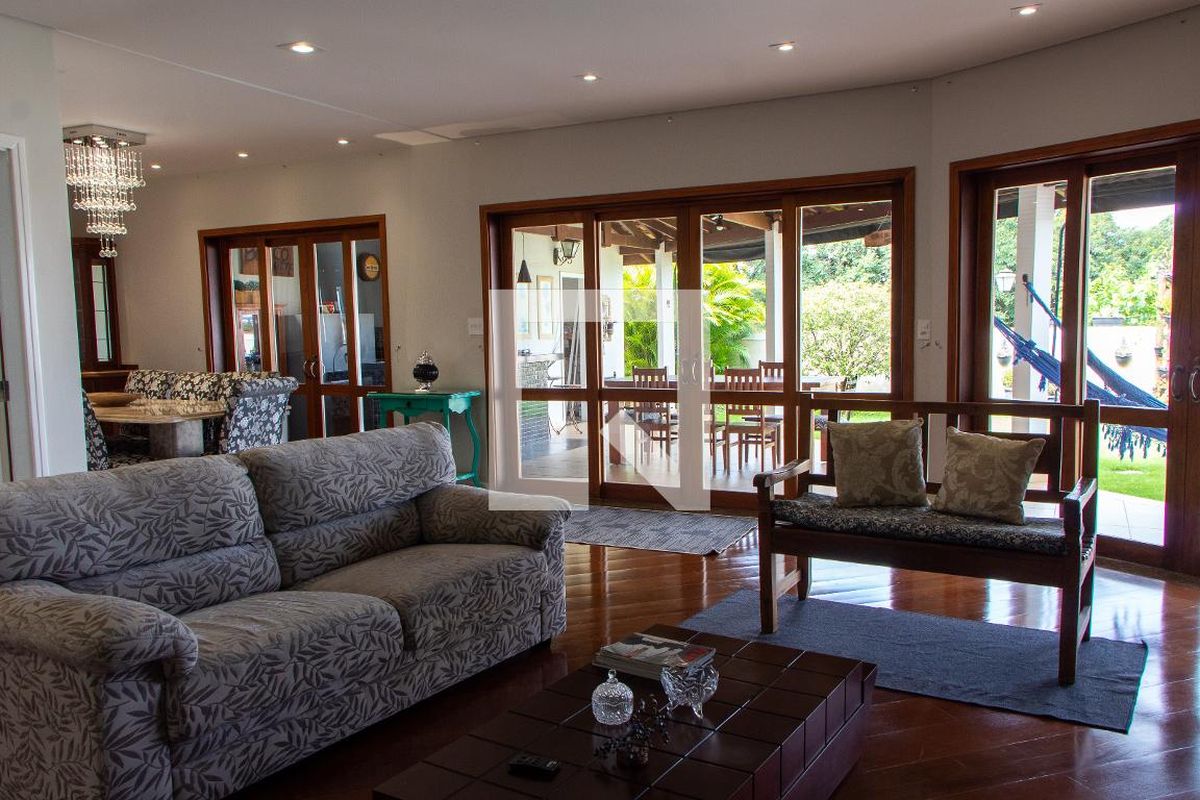 Casa à Venda - Centro, 4 Quartos,  422 m2 em , Campinas - sp | SoloBR