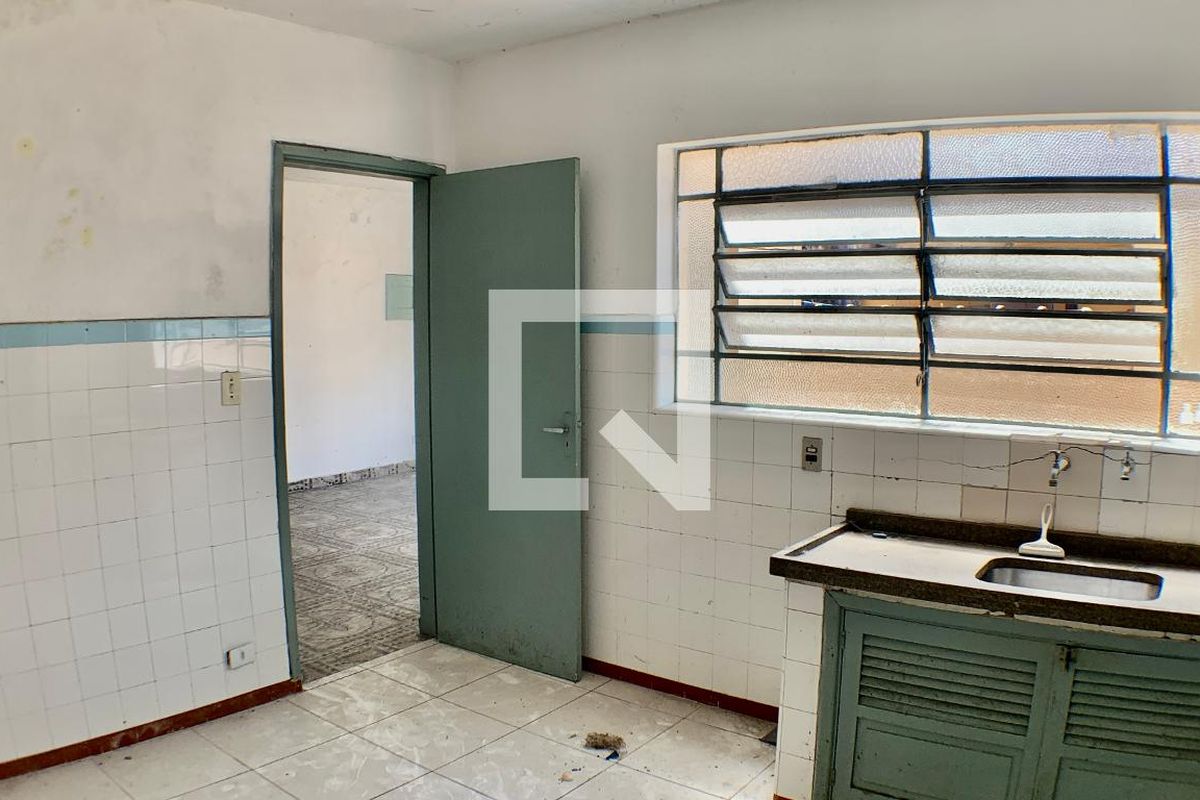Casa, 5 quartos, 232 m² - Foto 40