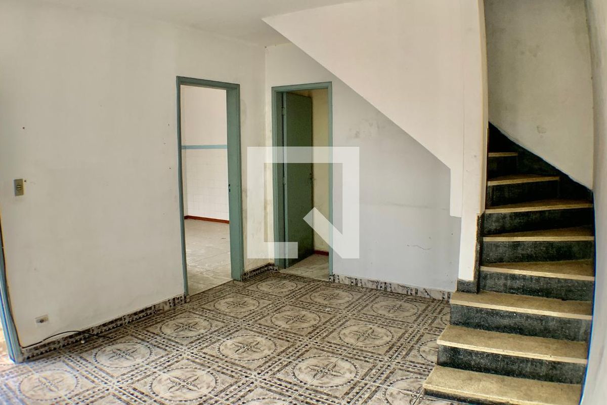 Casa, 5 quartos, 232 m² - Foto 2