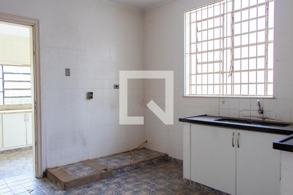 Casa à Venda - Guanabara, 5 Quartos,  561 m2 em , Campinas - sp | SoloBR