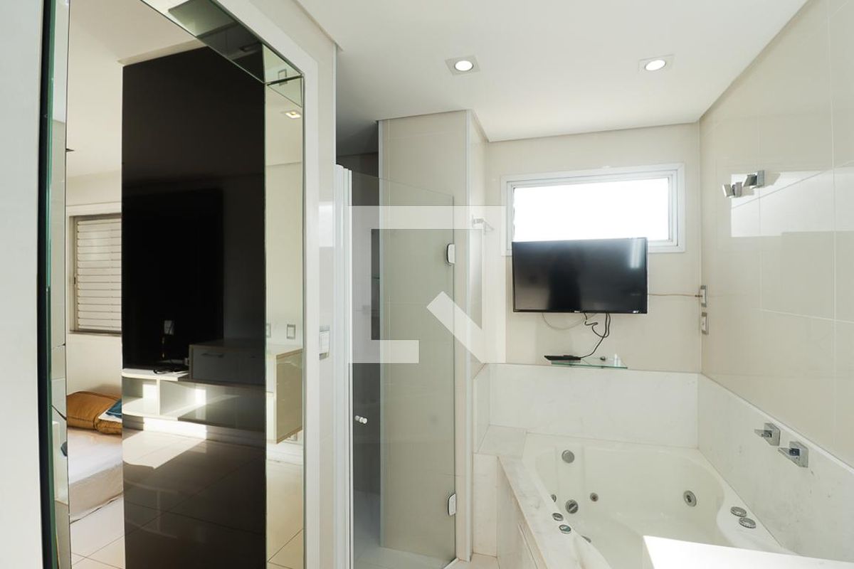Apartamento, 3 quartos, 135 m² - Foto 54