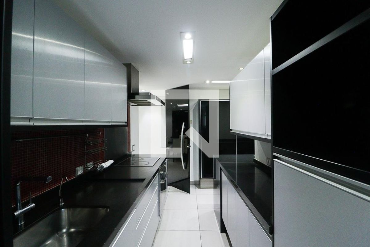 Apartamento, 3 quartos, 135 m² - Foto 92
