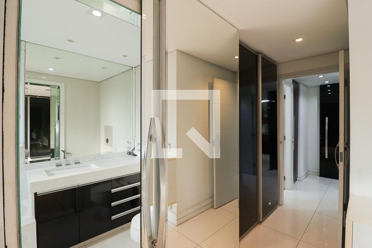 Apartamento, 3 quartos, 135 m² - Foto 50