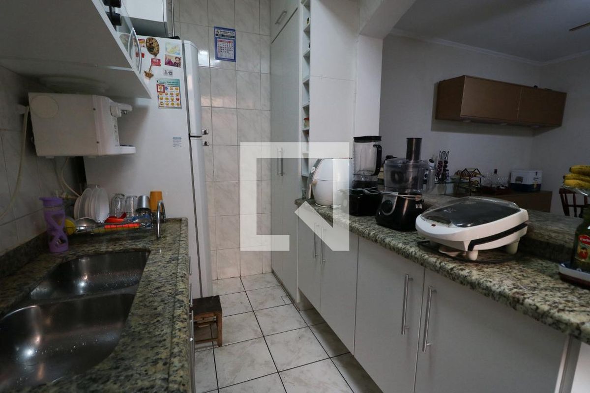 Casa, 3 quartos, 220 m² - Foto 76