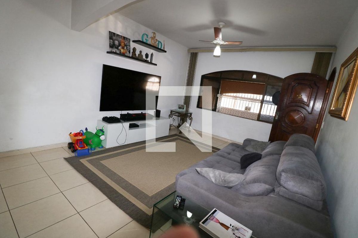 Casa, 3 quartos, 220 m² - Foto 6