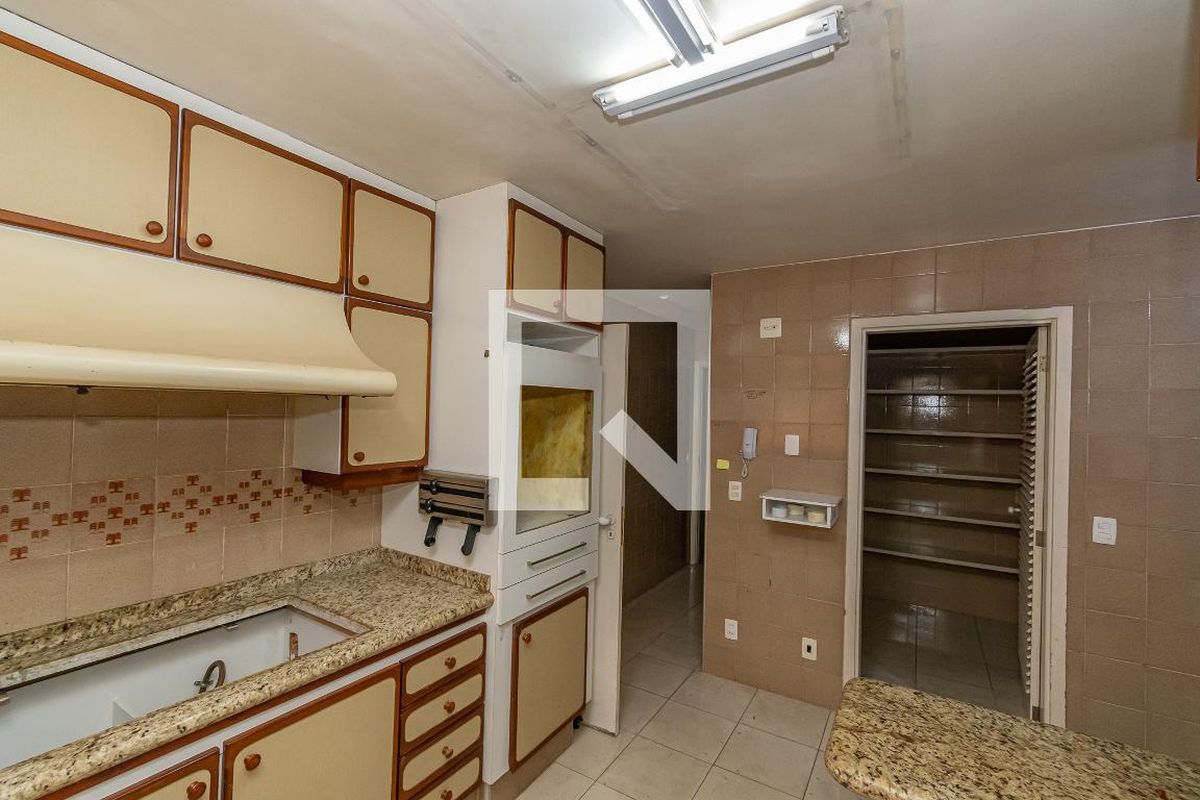 Apartamento à Venda - Cambuí, 4 Quartos,  400 m2 em , Campinas - sp | SoloBR
