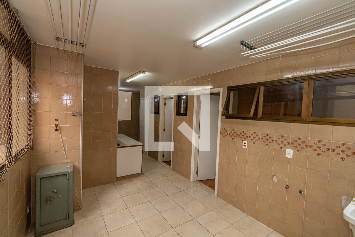 Apartamento à Venda - Cambuí, 4 Quartos,  400 m2 em , Campinas - sp | SoloBR