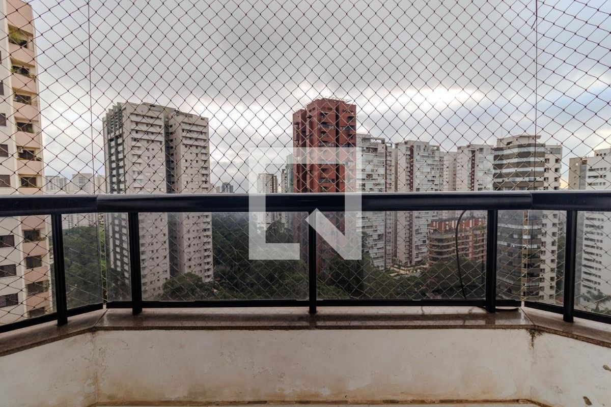 Apartamento, 3 quartos, 220 m² - Foto 70