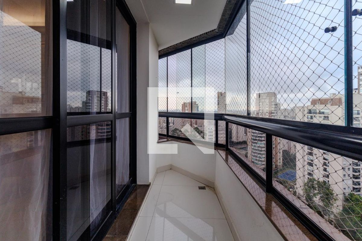 Apartamento, 3 quartos, 220 m² - Foto 16