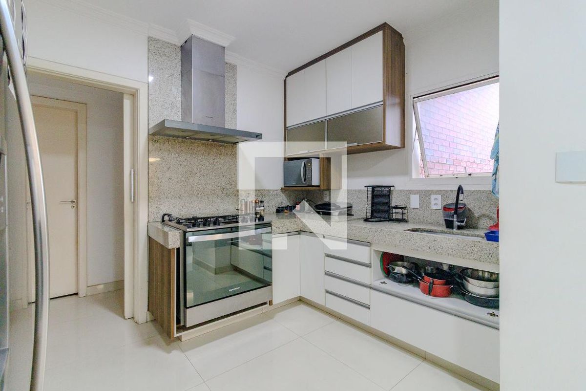 Apartamento, 3 quartos, 220 m² - Foto 100