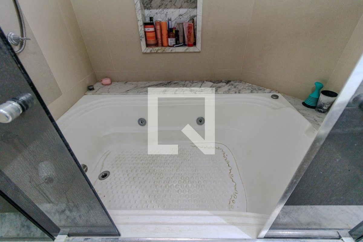 Apartamento, 3 quartos, 220 m² - Foto 56
