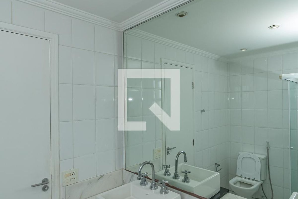 Apartamento à Venda - Vila Brandina, 3 Quartos,  260 m2 em , Campinas - sp | SoloBR