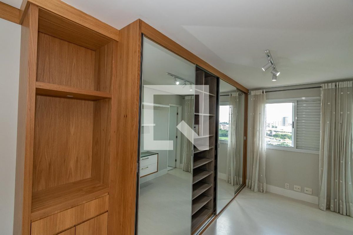 Apartamento à Venda - Vila Brandina, 3 Quartos,  260 m2 em , Campinas - sp | SoloBR