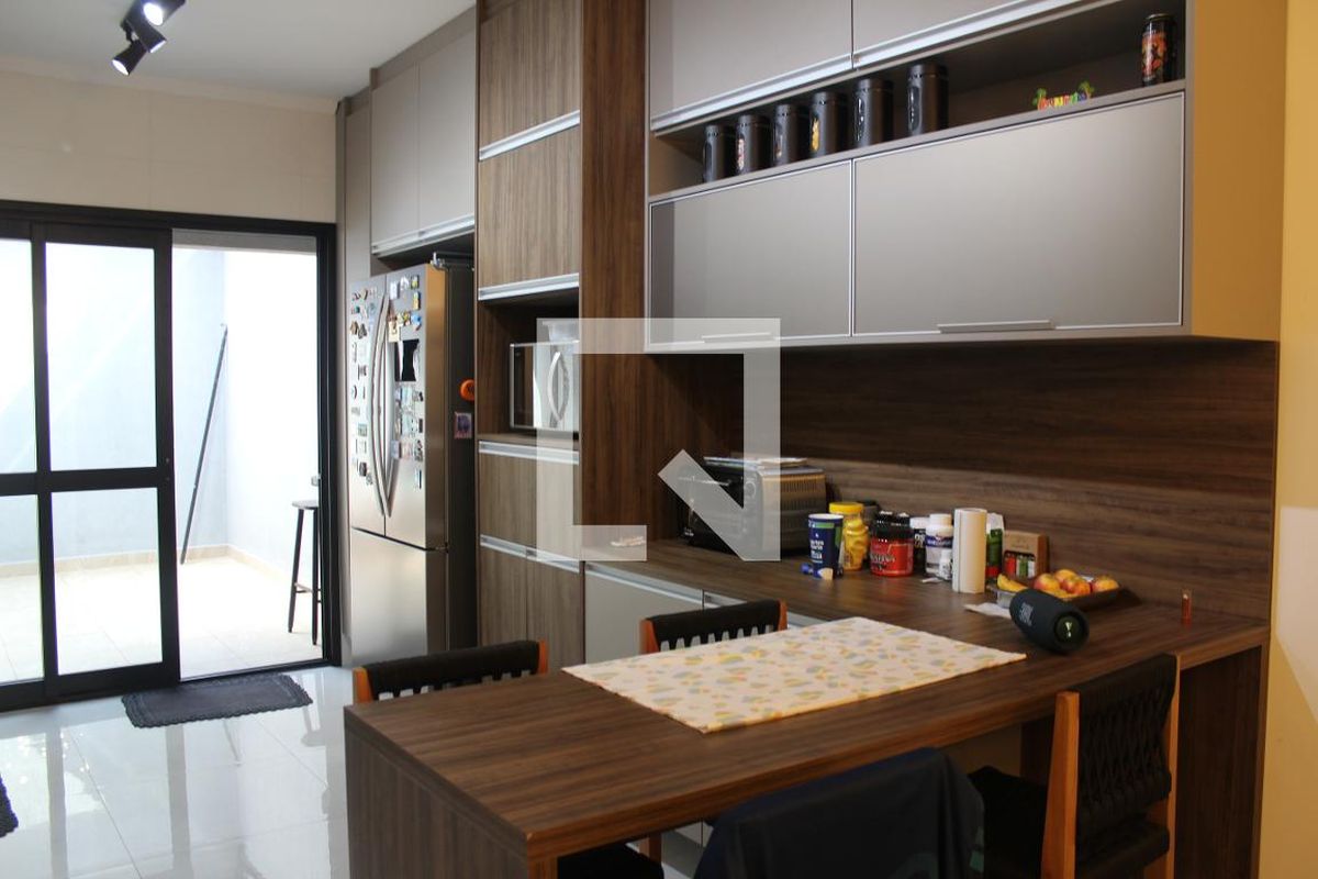 Casa, 3 quartos, 250 m² - Foto 73