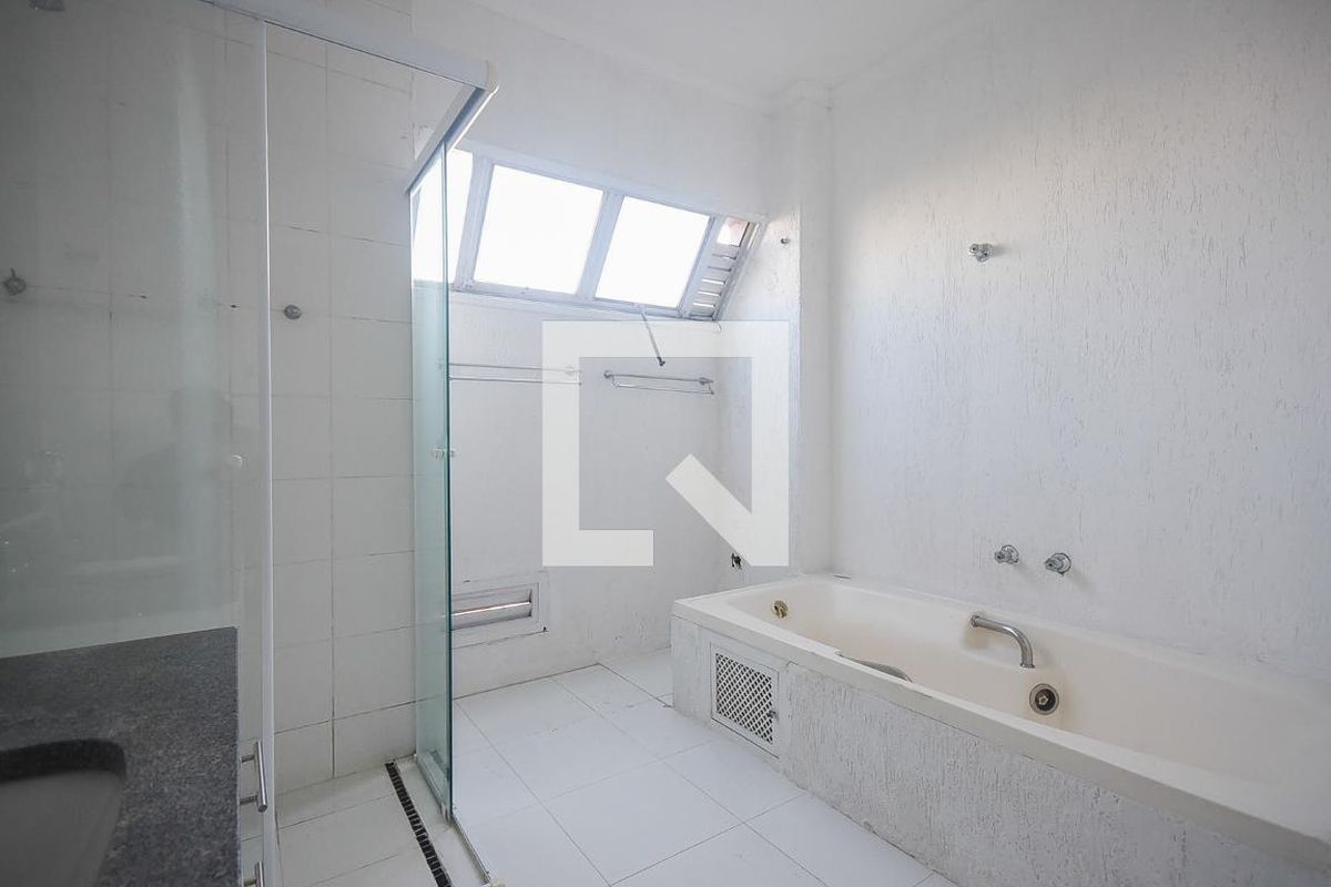 Apartamento, 3 quartos, 215 m² - Foto 82