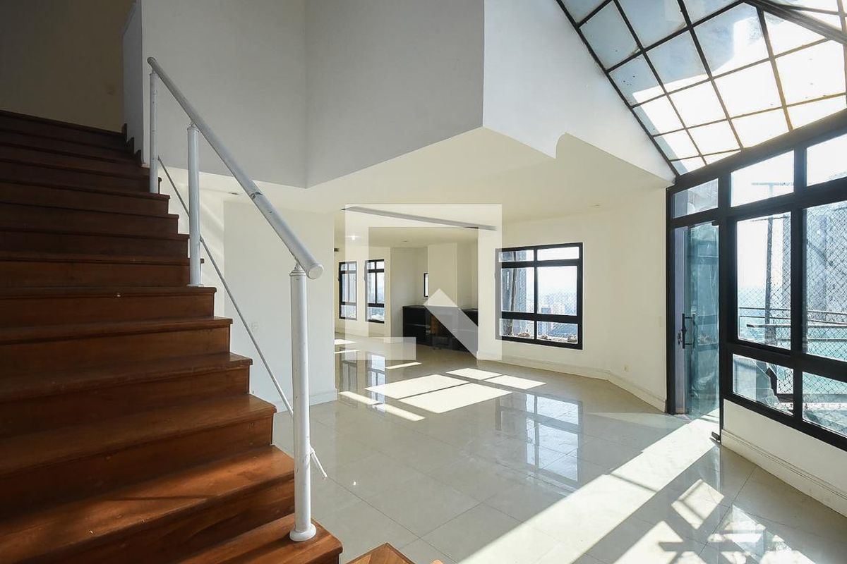 Apartamento, 3 quartos, 215 m² - Foto 2