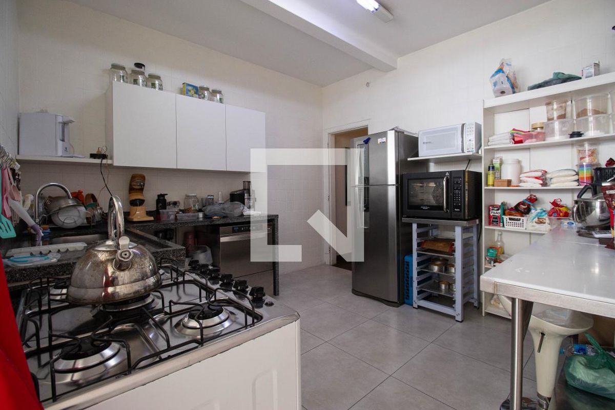 Casa, 2 quartos, 240 m² - Foto 49