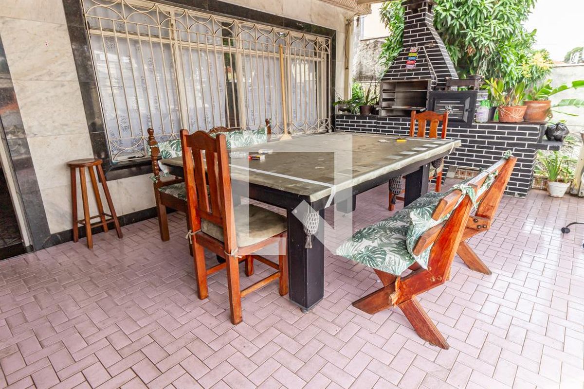 Casa, 3 quartos, 250 m² - Foto 11