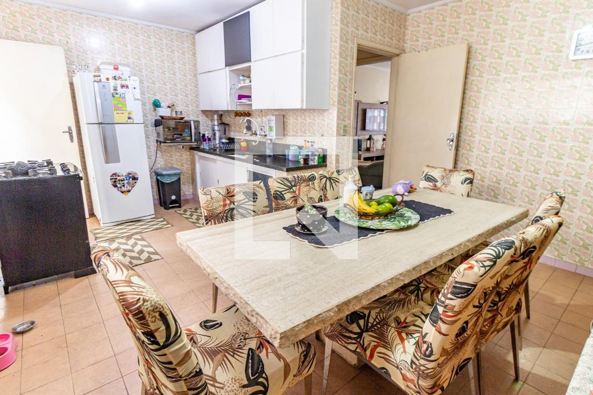 Casa, 3 quartos, 250 m² - Foto 70
