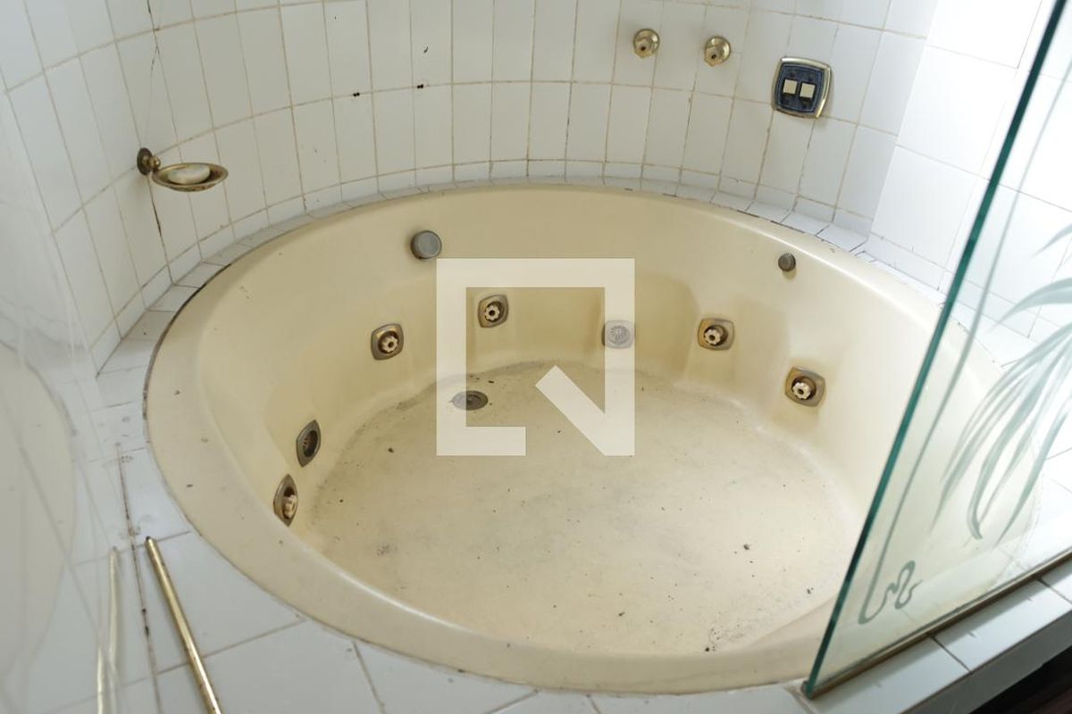 Apartamento, 4 quartos, 270 m² - Foto 198