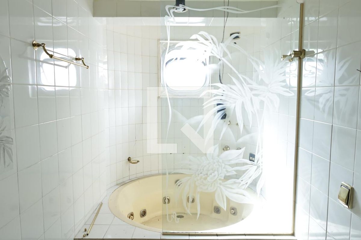 Apartamento, 4 quartos, 270 m² - Foto 196