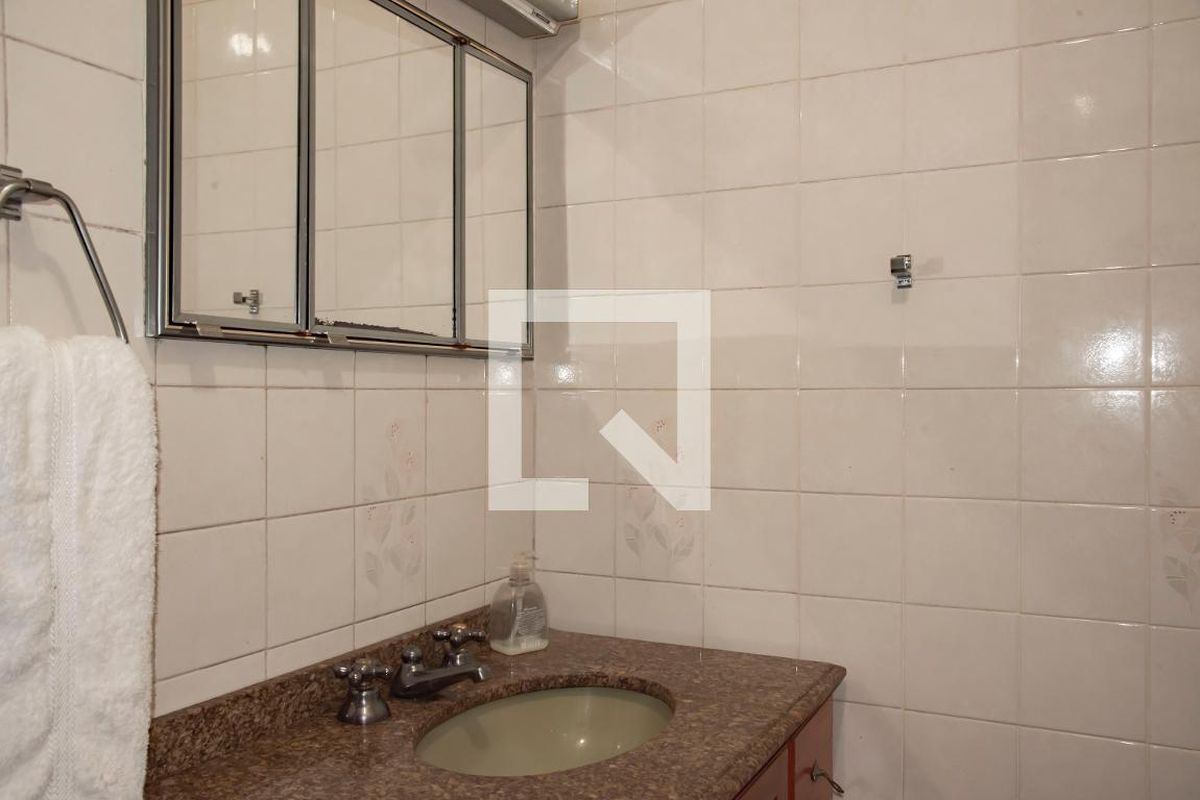 Casa, 3 quartos, 225 m² - Foto 51