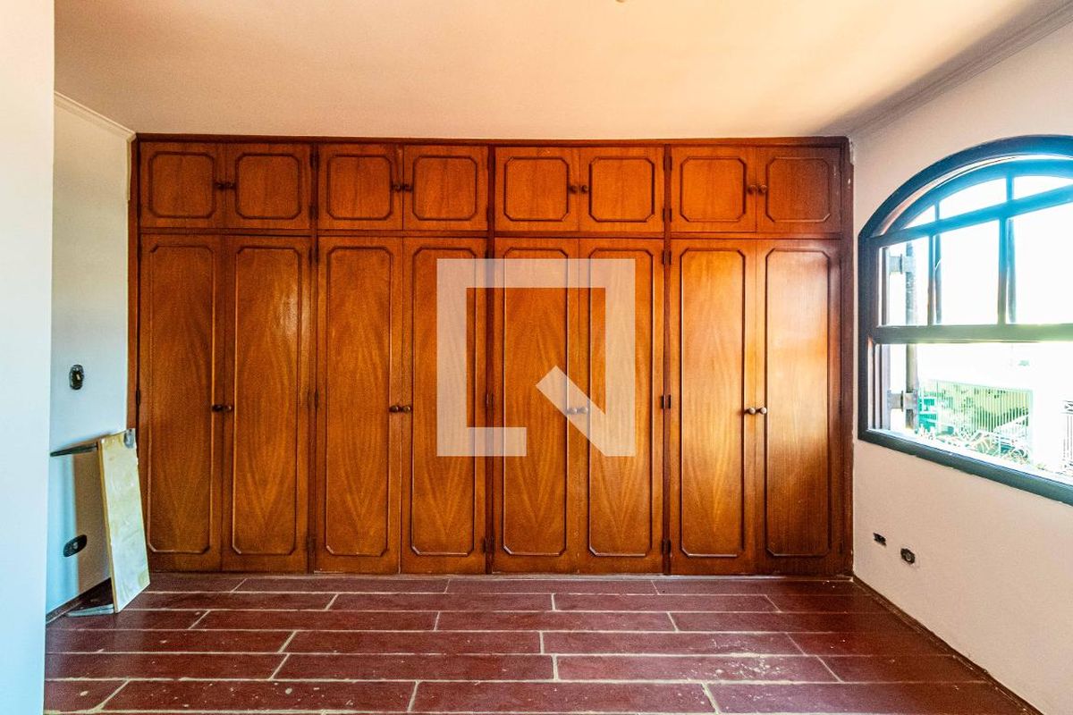 Casa, 3 quartos, 250 m² - Foto 30