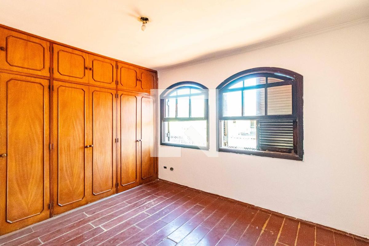 Casa, 3 quartos, 250 m² - Foto 24