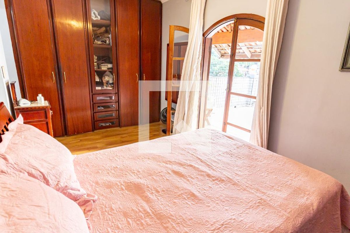 Casa, 3 quartos, 228 m² - Foto 27