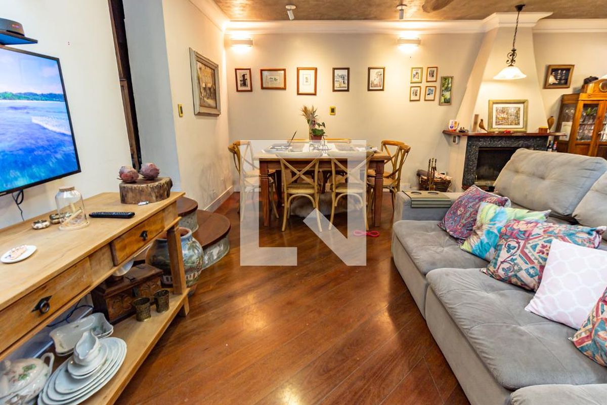Casa, 3 quartos, 228 m² - Foto 3