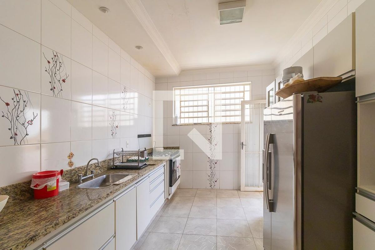 Casa à Venda - Jardim Chapadão, 5 Quartos,  394 m2 em , Campinas - sp | SoloBR