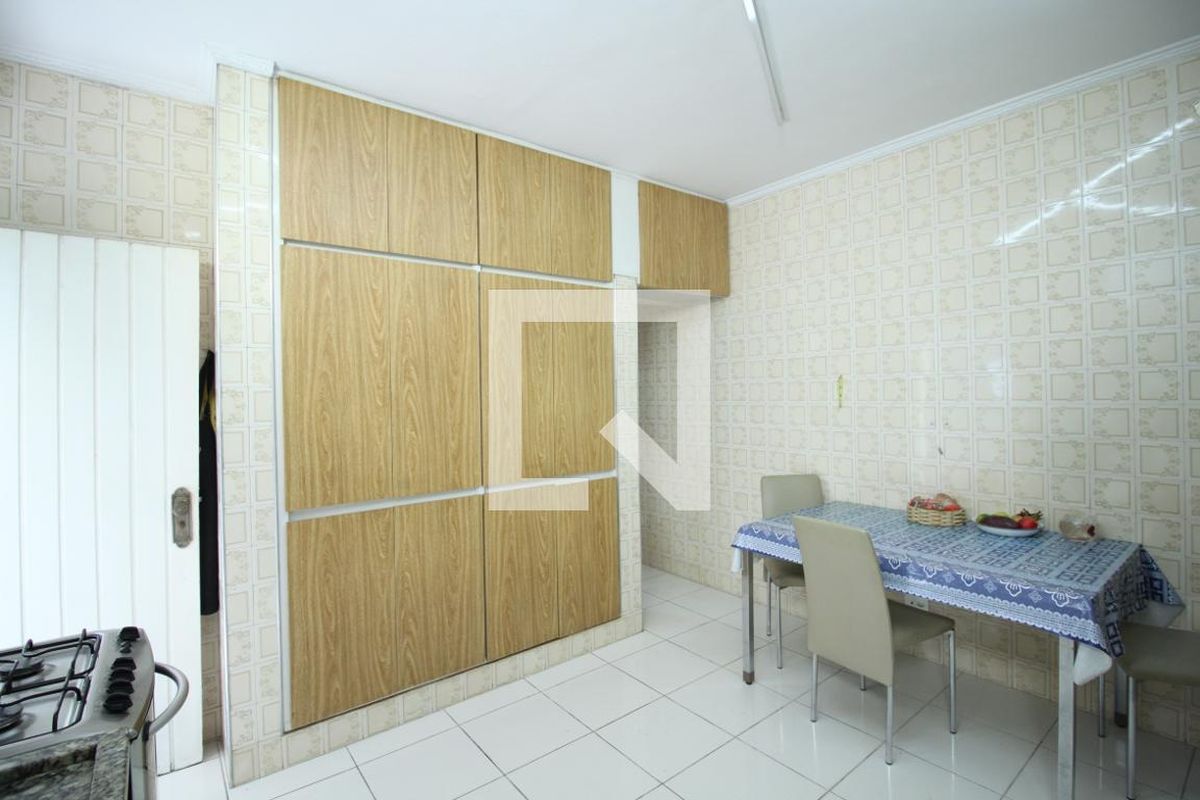 Casa, 3 quartos, 180 m² - Foto 60