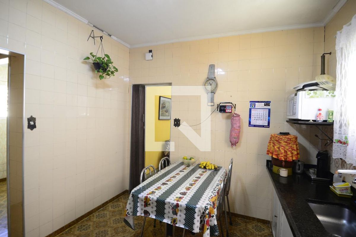 Casa, 3 quartos, 200 m² - Foto 30