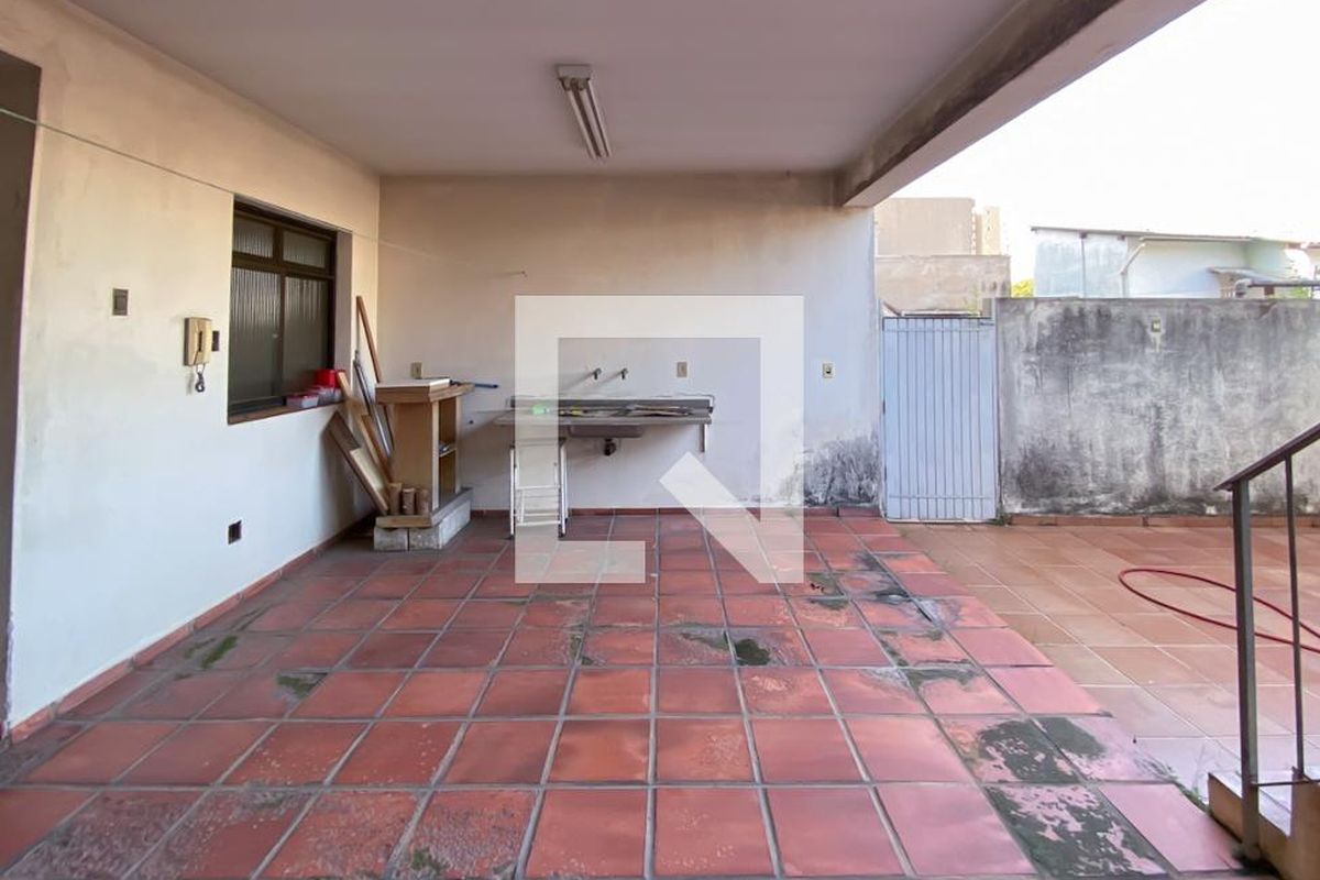 Casa, 3 quartos, 330 m² - Foto 76