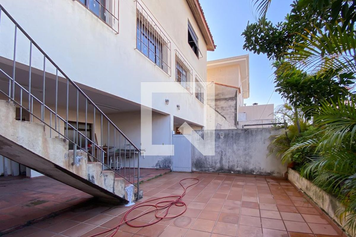 Casa, 3 quartos, 330 m² - Foto 78
