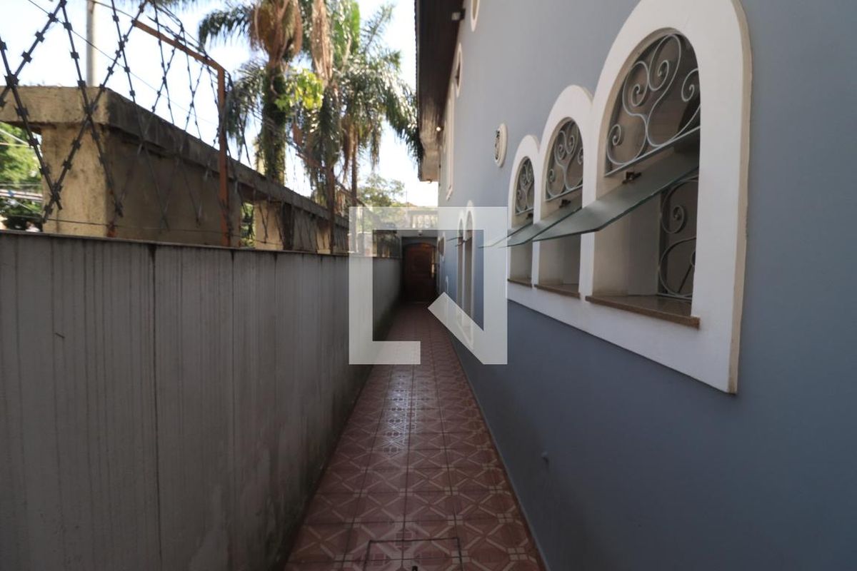 Casa, 3 quartos, 240 m² - Foto 100