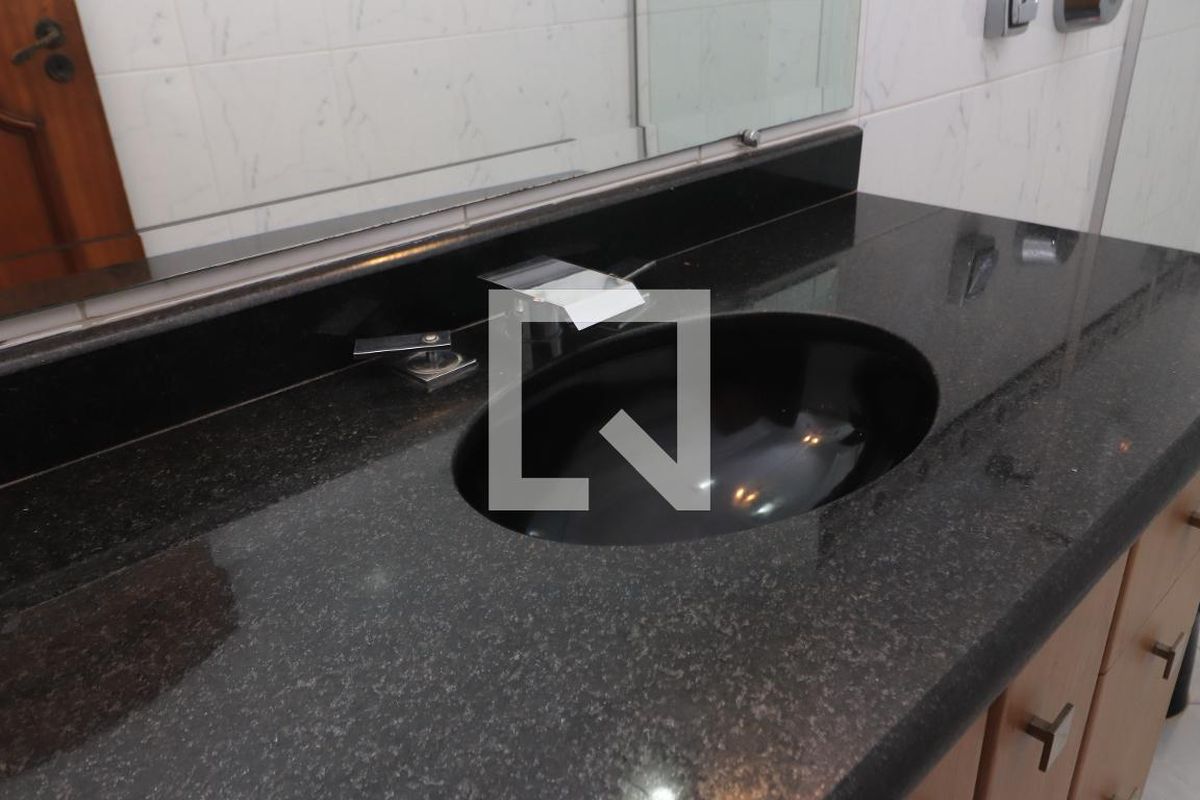 Casa, 3 quartos, 240 m² - Foto 68