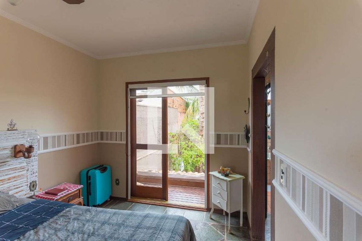 Casa à Venda - Parque Prado, 3 Quartos,  346 m2 em , Campinas - sp | SoloBR