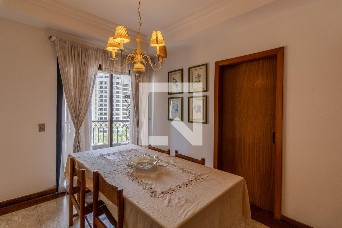 Apartamento, 3 quartos, 257 m² - Foto 146