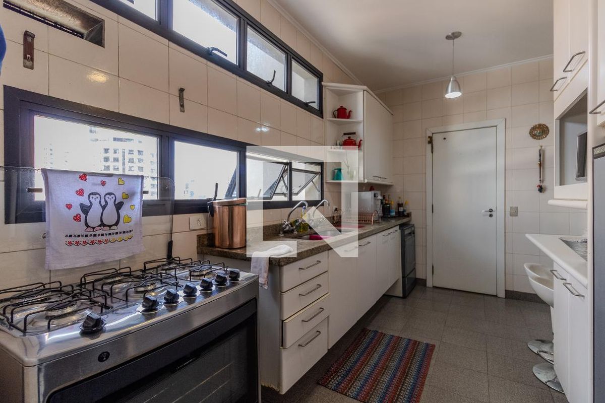 Apartamento, 3 quartos, 257 m² - Foto 172