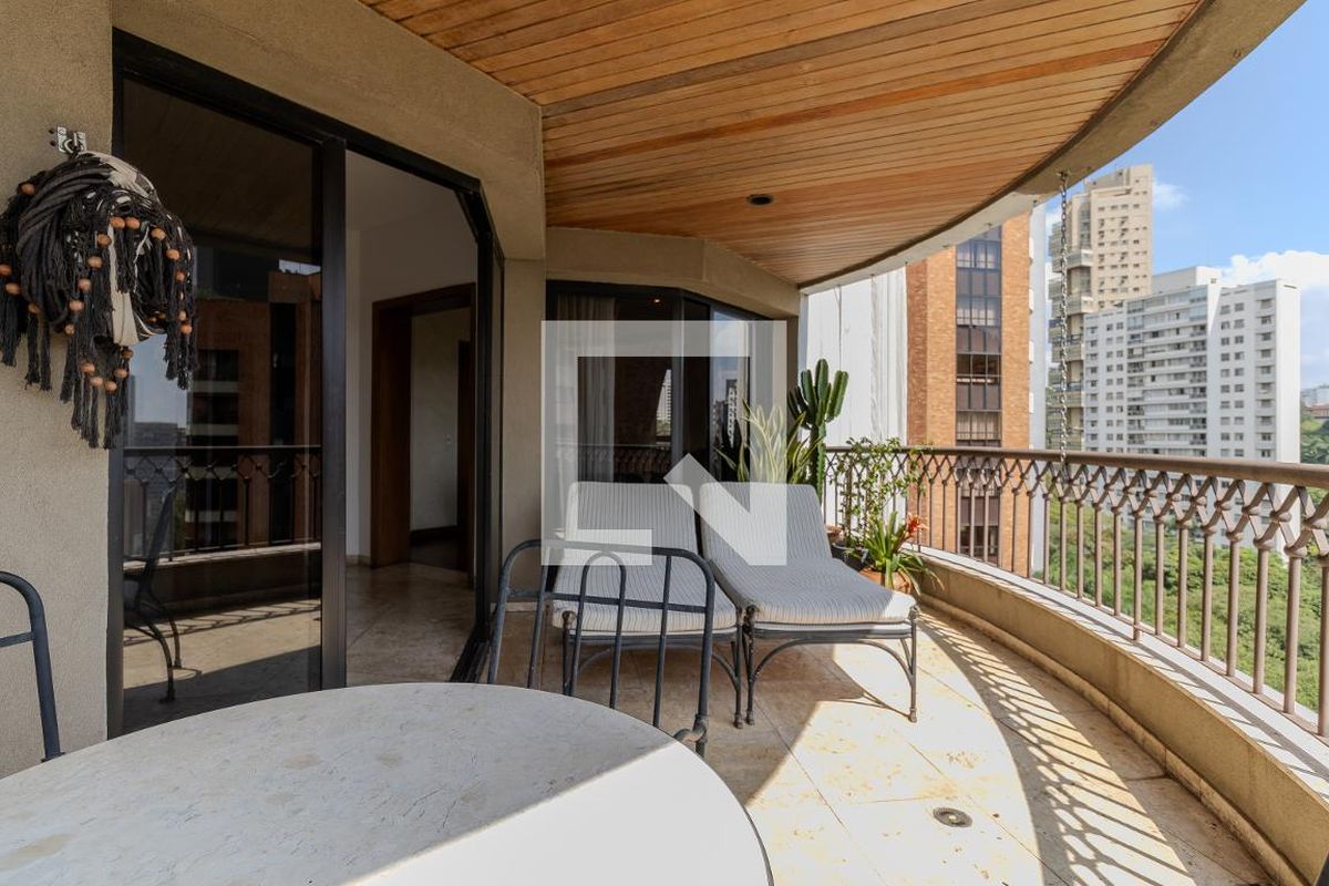 Apartamento, 3 quartos, 257 m² - Foto 48