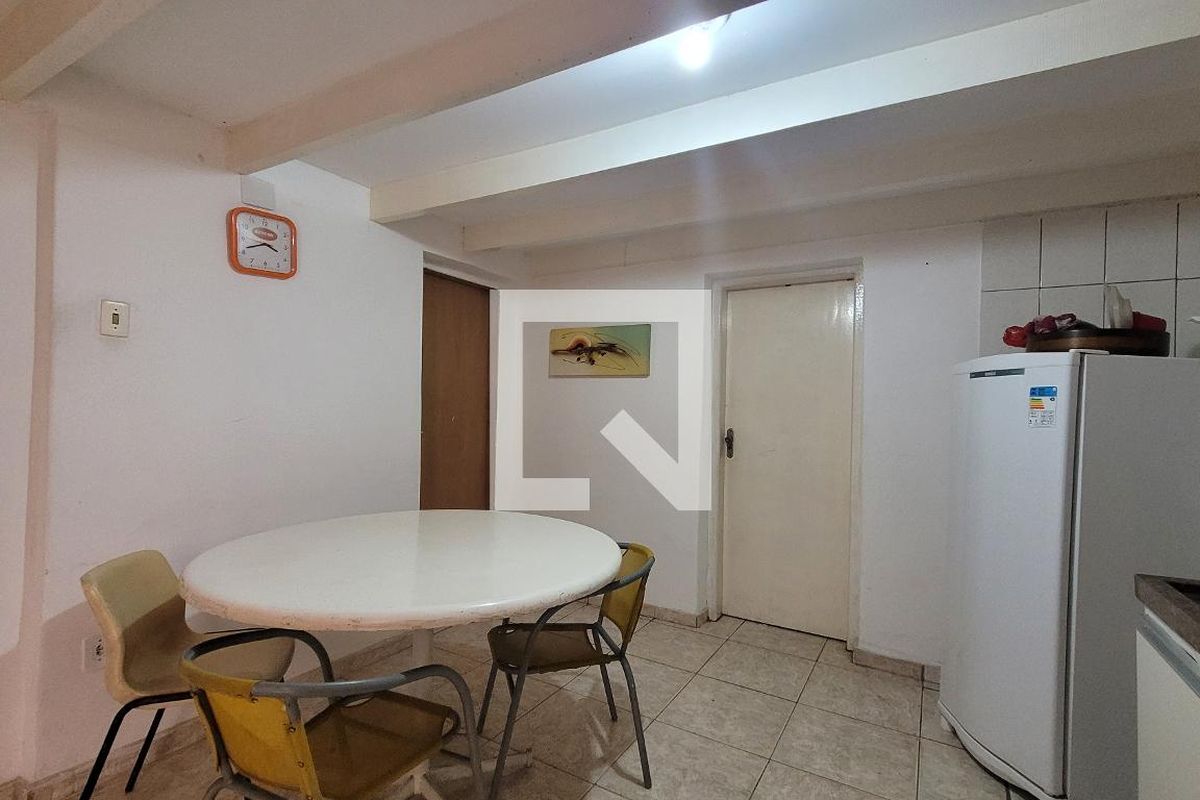 Casa à Venda - Cambuí, 15 Quartos,  167 m2 em , Campinas - sp | SoloBR